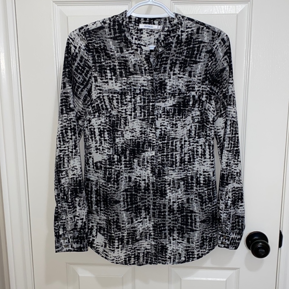 Ricki’s | Woman’s Button Up Blouse - Size 0